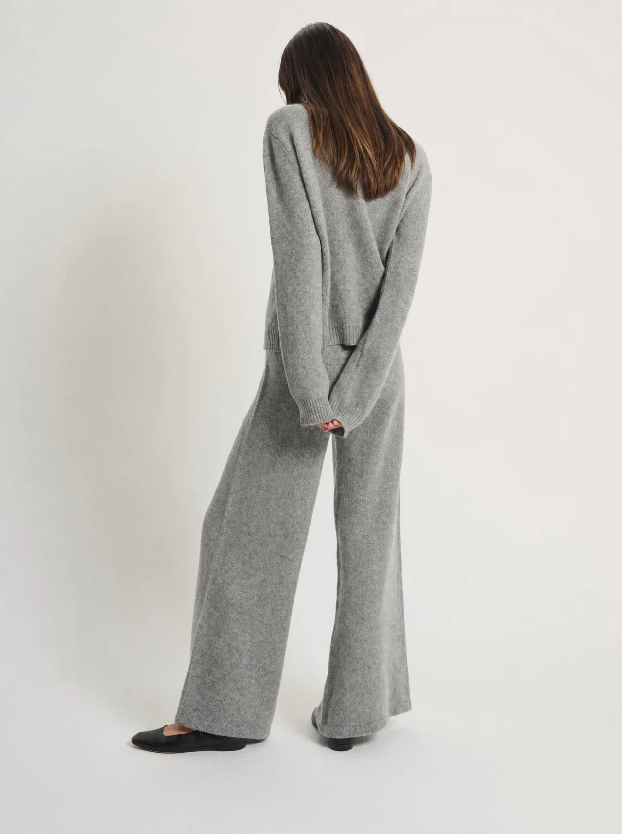 The Brume Pullover — Grey